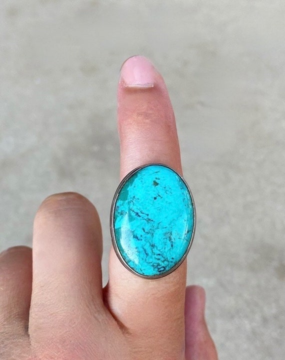 Vintage Large Turquoise Sterling Silver Ring / US… - image 4