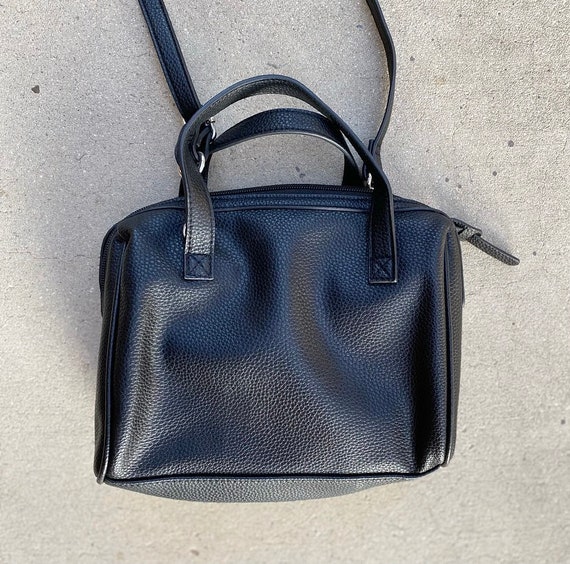 90s Vintage Nautica Faux Leather Crossbody - image 3