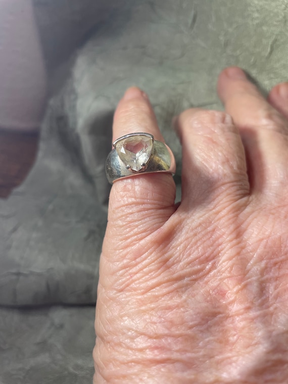 silver white topaz ring size 6- vintage ring- 1980