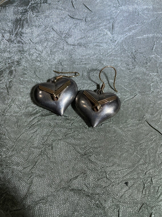 Silver puff heart earrings- southwestern silver- v