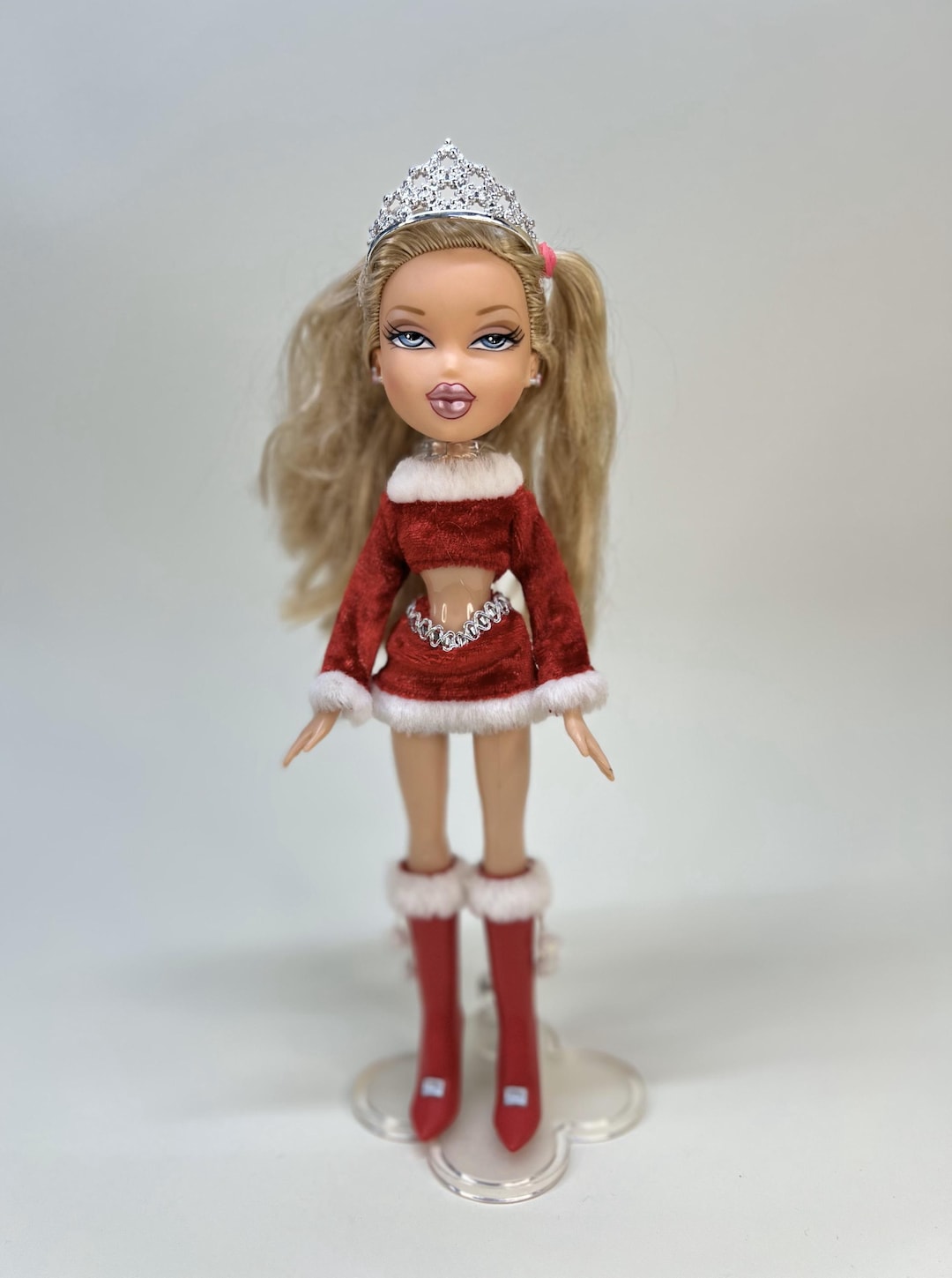 Bratz Cloe Holiday Edition Doll With Glamorous Outfit Original