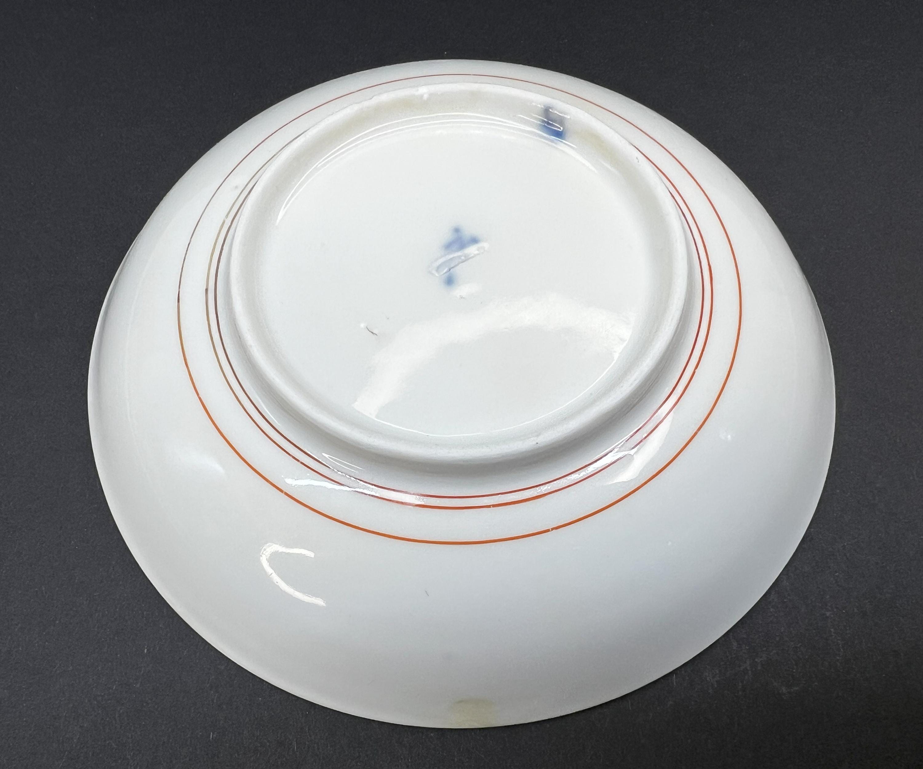 Antique Meissen Saucer, 1740, Tischchenmuster, Kakiemon Imari