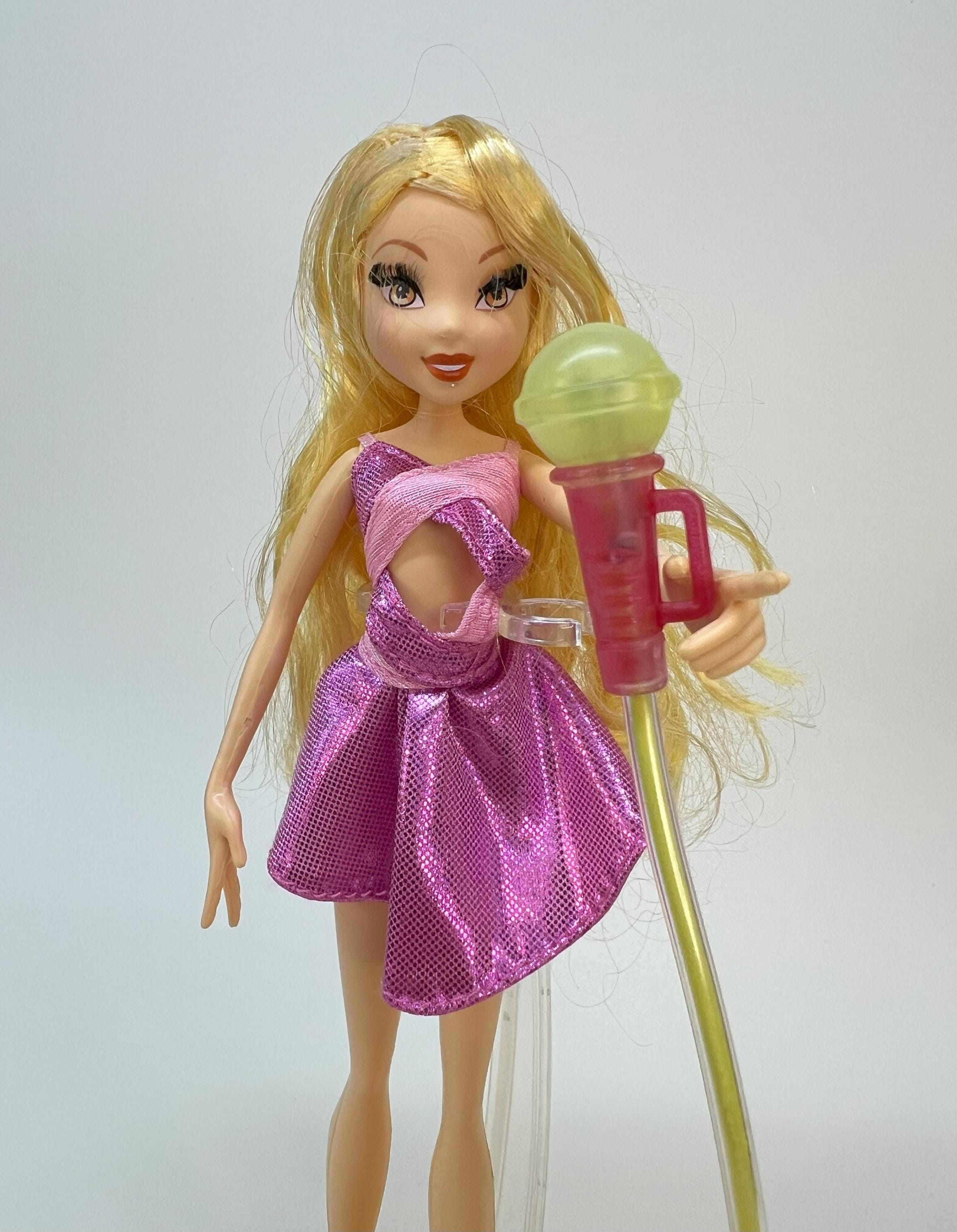 Poupées Winx Singsational Mattel - Bloom, Stella, Layla - Avec Accessoires