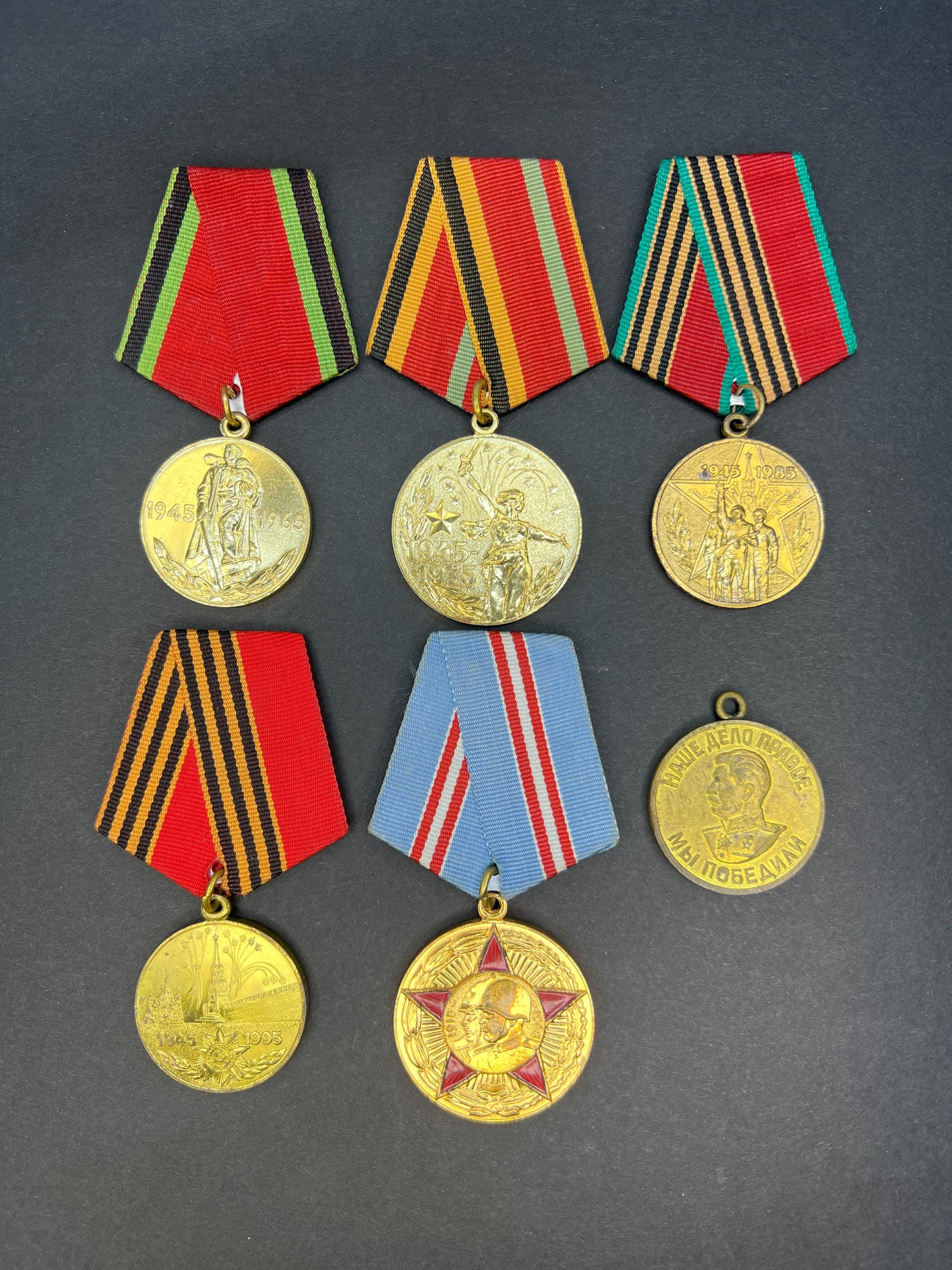 コレクション AK47 Commemorative Medal Soviet Russia 60th Anniversary of AK47 AKM 1947-2007 GOLD Kalashnikov Challenge