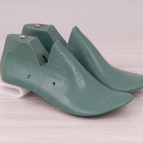 Shoe lasts Model 351 Ladies, for shoe making. V-Hinged!