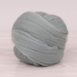 Celeste B144 50 g, 19 micron extra fijne merinowol viltwol, voor spinnen en naaldvilten. 100% wol. afbeelding 1