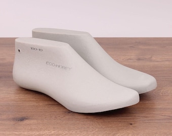 Shoe lasts for shoe making, ladies! Model D.