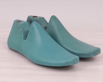 Shoe lasts Model 71071, for shoe making, USED! V-HINGED.