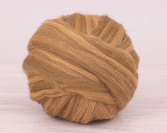 Fawn B187, 50 g (1,76 oz) feine Merinowolle (22 µm) zum Filzen, Nadelfilzen, Nassfilzen und Spinnen. 100 % Wolle.