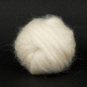 Mohair wool top, white 50gr (1.76oz) For needle felting, wet felting, spinning, roving for felting. 100% wool.