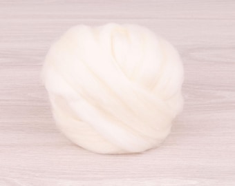 White 17.5mic. ExtraFine, Australian tops, 50g (1.76oz) For needle felting, wet felting, spinning. 100% wool.
