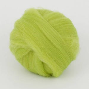 Lime B152, 1.78oz (50gr) 22mic fine merino felting wool, for needle felting, wet felting, spinning. 100% wool.