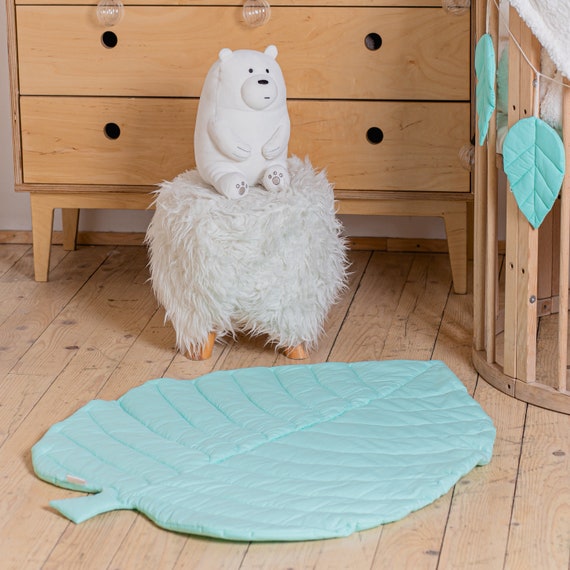Mint carpet leaf Quilted fabric monstera rug Newborn activity mat Tropical fabric playmat Botanical nursery decoration Green kids play mat