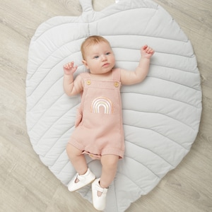 Spielmatte aus Baumwollblättern, Hawaii-Babyparty-Geschenk, tropisches Kinderzimmer-Dekor, Teppich für Kinderspielzimmer, Blattform-Babyteppich, grauer Teppich für Kinder