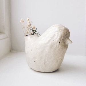 White Handbuilt Chicken Vase in Speckled Flecked Stoneware image 1