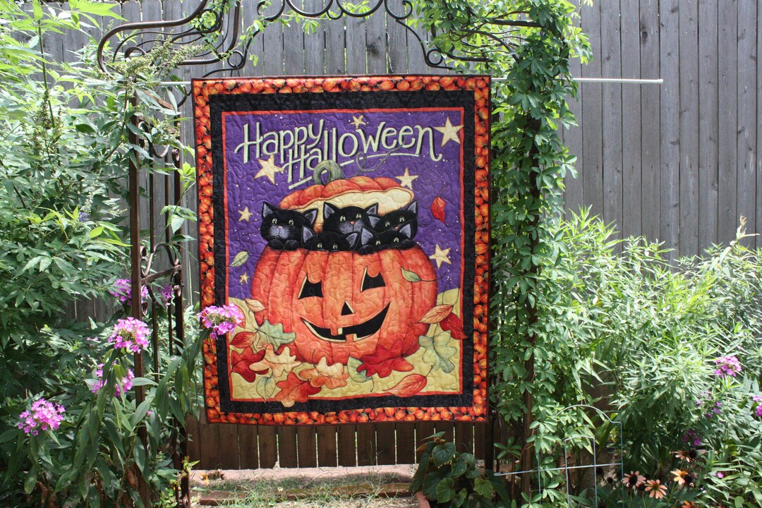 Handmade Quilted Halloween Wall Hanging, Pumpkin Kittens Decor - Etsy