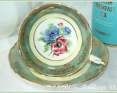 Paragon, England Double warrant, poppy tea cup saucer