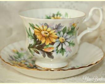 Royal Albert, England: Summertime Series tea cup & saucer