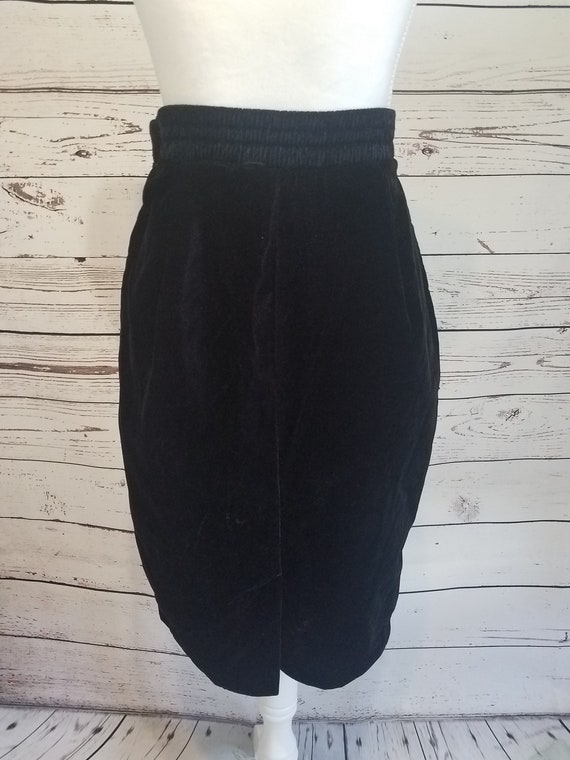 90s Black Velvet Pencil Skirt size 8 | Nineties g… - image 3