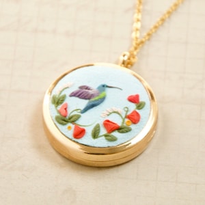 Personalized Hummingbird Locket Necklace - Valentines Day Gift for Nana - Unique Backyard Bird Jewelry with Photo Inside