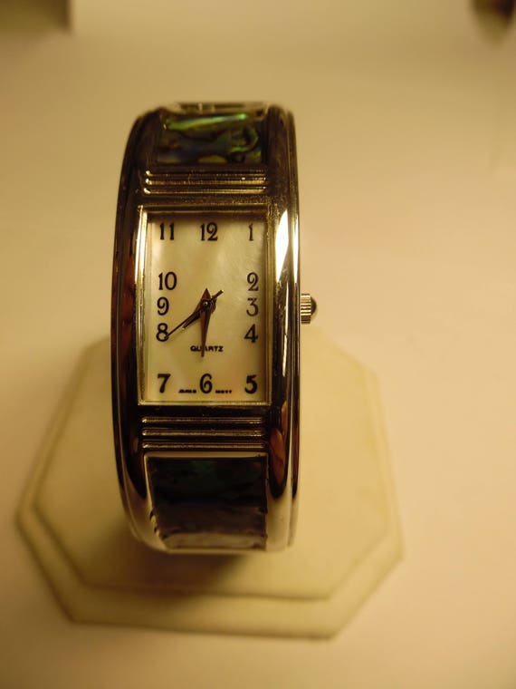 Ladies Quartz Cuff Wrist Watch with Abalone Insert