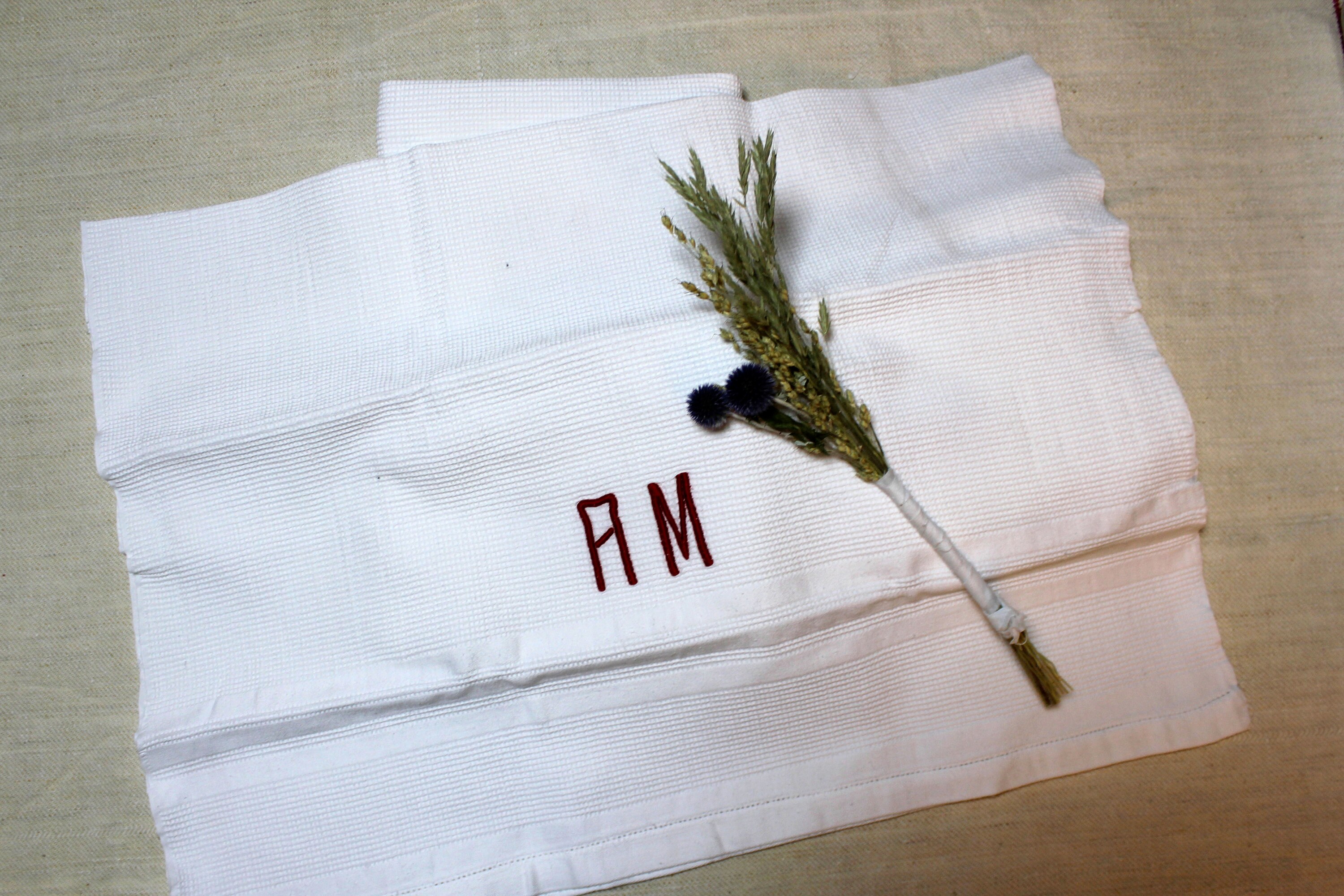 Vintage Serviettes de Toilette Anciennes en Nid d'abeille Monogramme Am - Lot 5