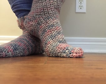 Cozy Cottage Socks - Crochet Pattern - reading socks - wool socks - women's - 3 sizes