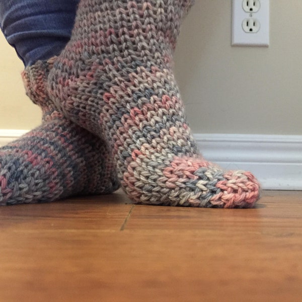 Cozy Cottage Socks - Crochet Pattern - reading socks - wool socks - women's - 3 sizes