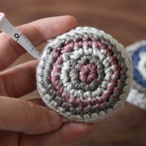 Retro Measuring Tape Cover CROCHET PATTERN