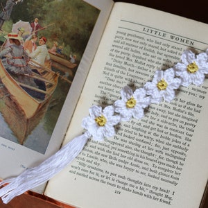 Dainty Daisy Bookmark CROCHET PATTERN