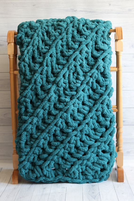 Bernat Massive Moss Stitch Crochet Blanket Pattern