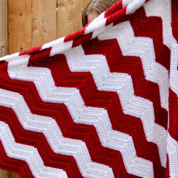 Classic Christmas Blanket CROCHET PATTERN