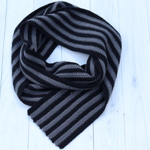 Men's Thermal Scarf CROCHET PATTERN