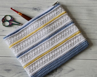 Daisy Accessory Pouch CROCHET PATTERN