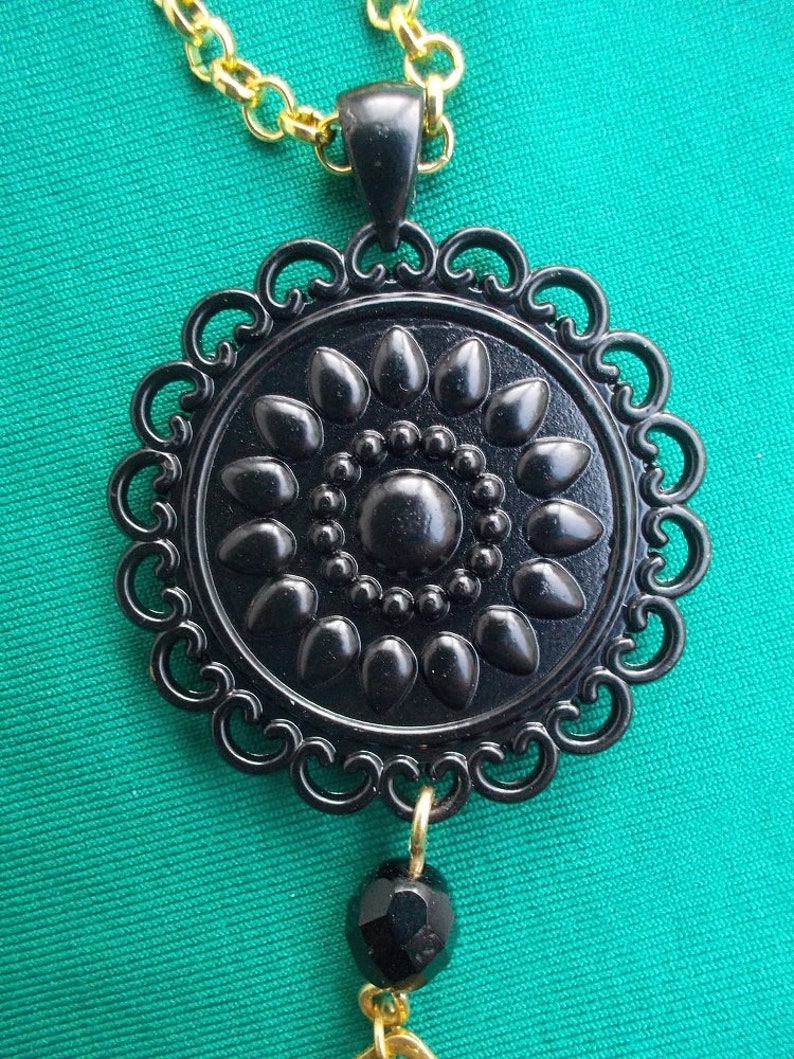 Pendentif égyptien insecte noir et or, porte bonheur oriental image 4