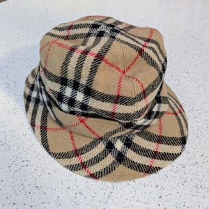 Vintage BURBERRY Haymarket Check Wool Bucket Hat Horse Nova