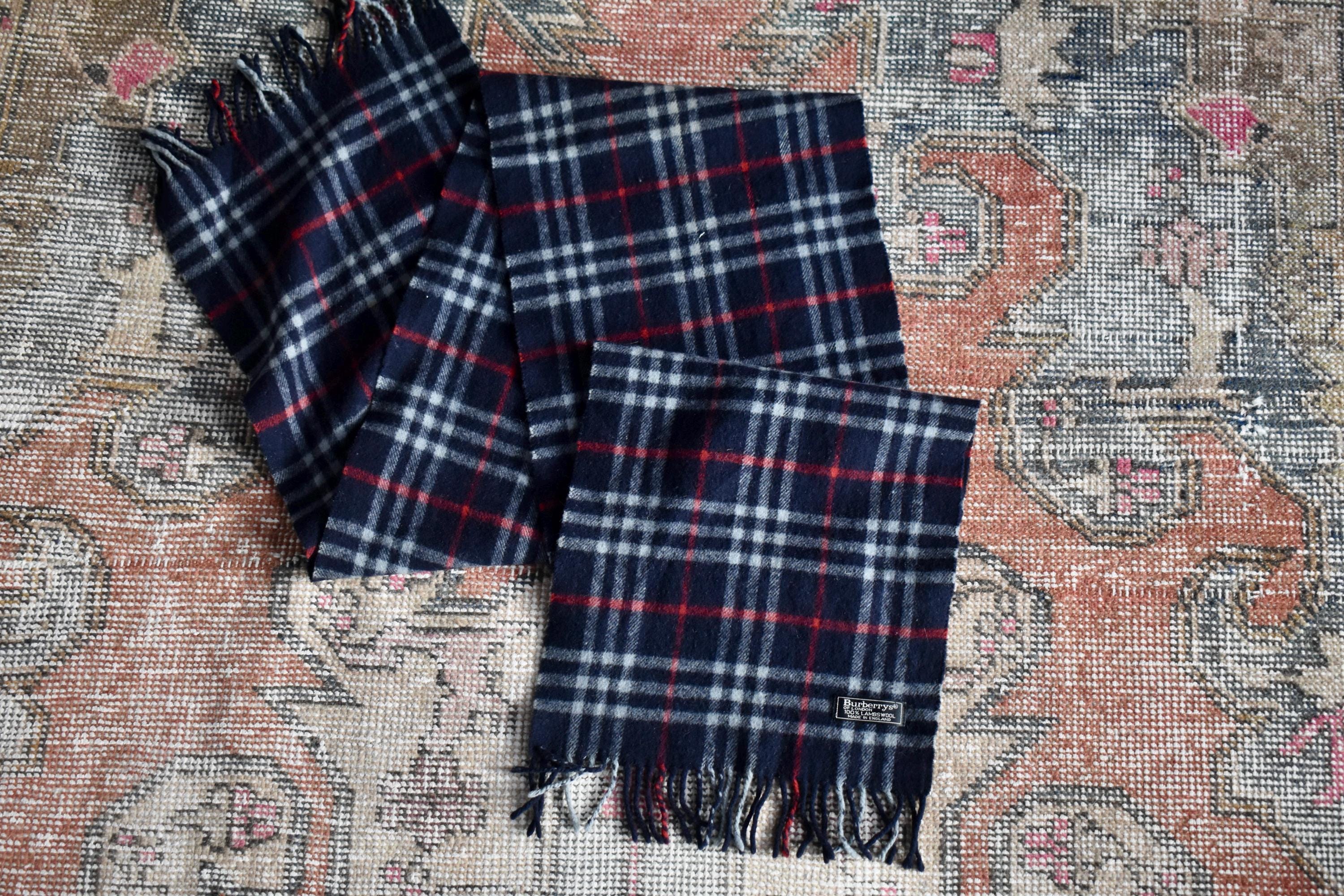Vtg 80s Burberrys of London 100% Lambswool Navy Blue & Red Nova