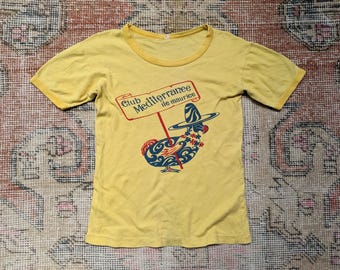 Vtg 70s Club Mediterranee Dodo Graphic Yellow Baby Tee T-Shirt Women's S