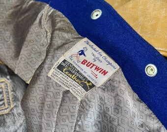 Vtg 1965 Butwin Blue Wool & Yellow Leather Arm Scranton Central