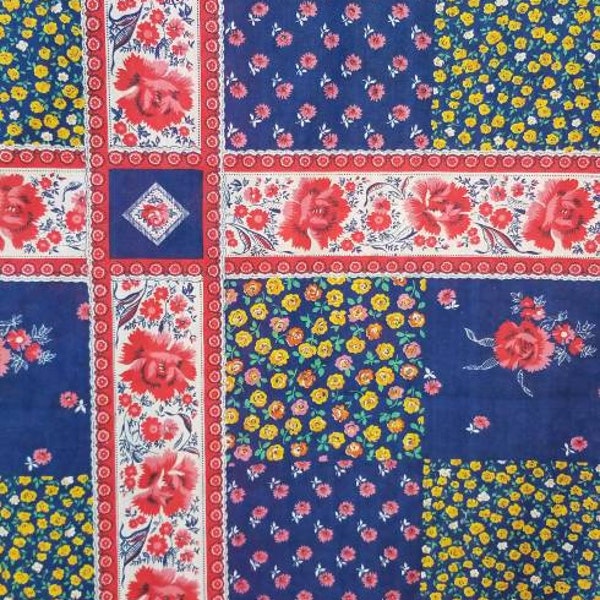 Vintage fabric, red flower, pattern block, retro fabric, quilt block, 1970 fabric, floral fabric, quilting