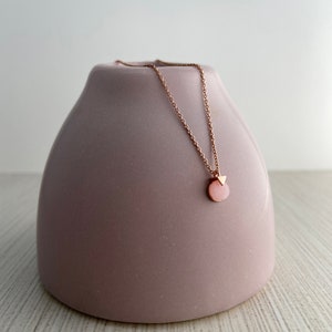 Minimalist,Minimalist Necklaces,Tiny Triangle Necklaces,Tiny Stone Necklaces,Rose Gold Necklaces,Charm Necklaces,Dainty Necklaces