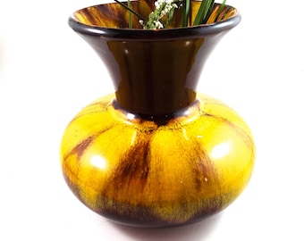 Butterscotch Glass Vase - Mid-Century Style, Flower Bouquet