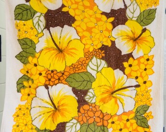 Vintage 1971 Groovy Wabasso Fringed Terry towel with Floral Details in Yellow Orange Green and Brown