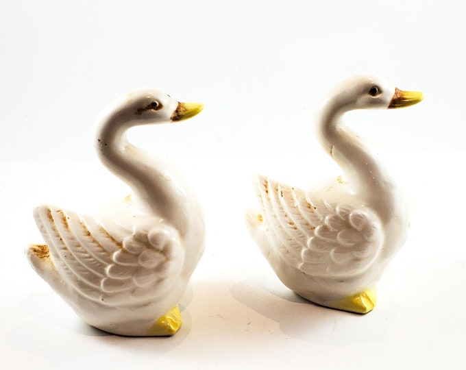 Vintage Goose Salt and Pepper Shakers with yellow Bills and Stoppers