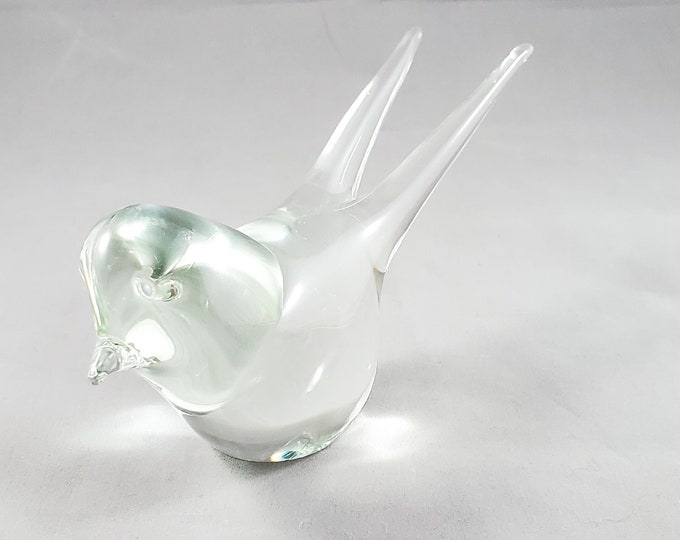 Handmade Vintage Art Glass Bird Figurine/Paperweight with stretched tail feathers