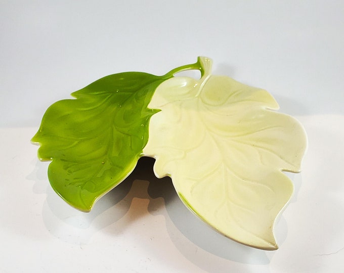 Mid Century CARLTON WARE Green/Green Pale Fine porcelain Leaf Dish Leaf Candy/Trinket Dish 2368