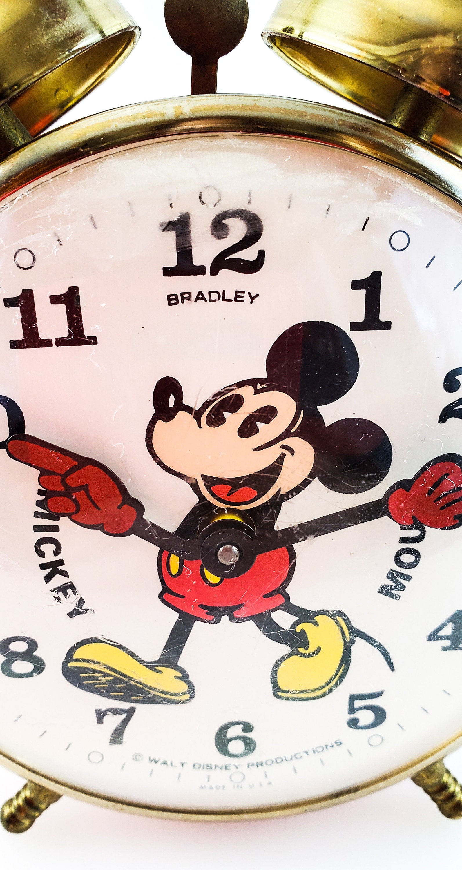 Vintage collectible Twin Bell Footed Bradley Mickey Mouse Wind Up Alarm