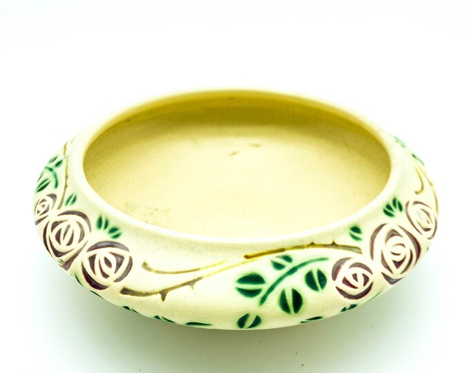 Beautiful Ceramic Handpainted Indoor Planter or Candy and Nut Bowl. Roseville Pottery