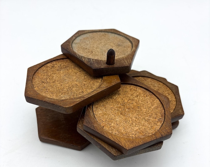 Tortoise Lucite COASTERS Space age mod 1970s chic. Patio perfect for this summers entertaining