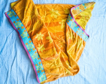 Vintage 1971 Groovy Terry beach or Bath towel with Floral Appliqué 56.5" Long x 27 W"